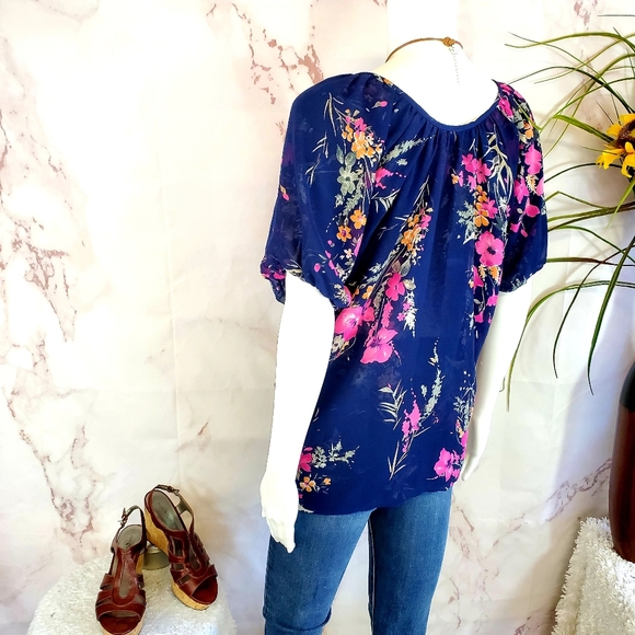 Lucca Couture gorgeous gathered bust blouse - Picture 5 of 7